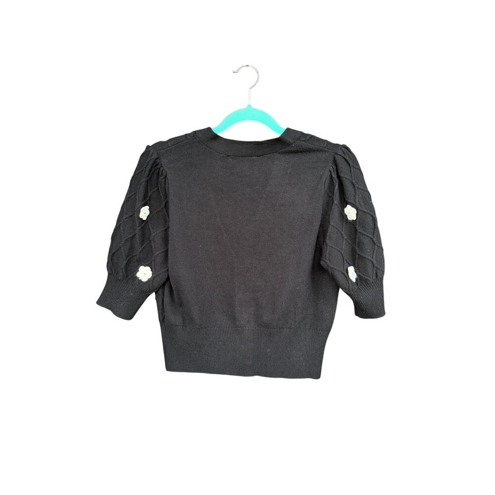 NVLT
Women's Button Front Cardigan with 3D Appliques XS - Picture 3 of 6